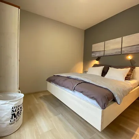 Novak Apartmán Vir